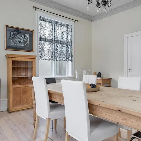 Sudurgata - Authentic Style Apartment Reykjavik