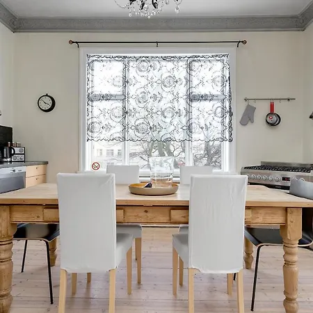 Sudurgata - Authentic Style Apartment